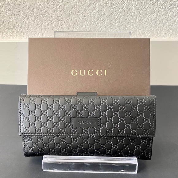 Gucci Handbags - Brand new Gucci monogram wallet